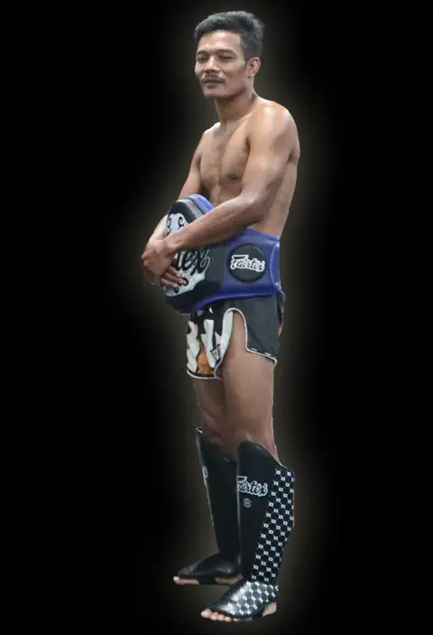 Khao Lak Muay Thai & Muay Boran Staff Kru Dam